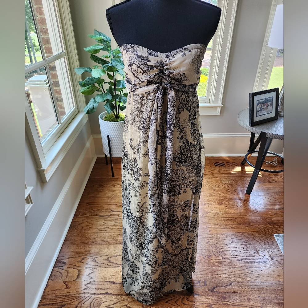Size M strapless maxi dress